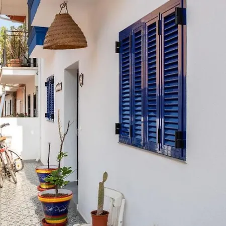 Faro's Beachhouse For 8 马拉加