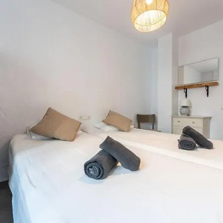 Faro's Beachhouse For 8 * 马拉加